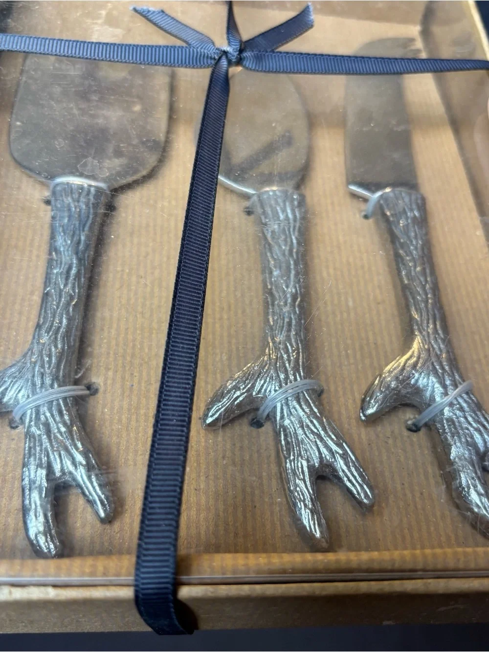 Pottery Barn Horn Antler Rustic Twig Handle Cheese Knife Set - Silver